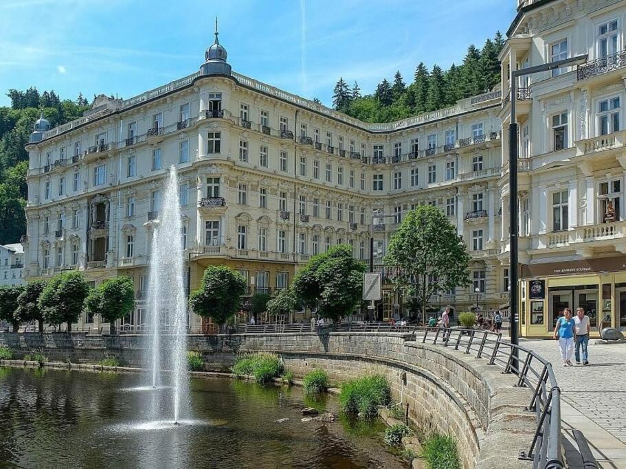 Leopard Apartment Karlovy Vary
