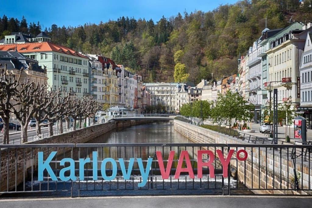 Leopard Karlovy Vary